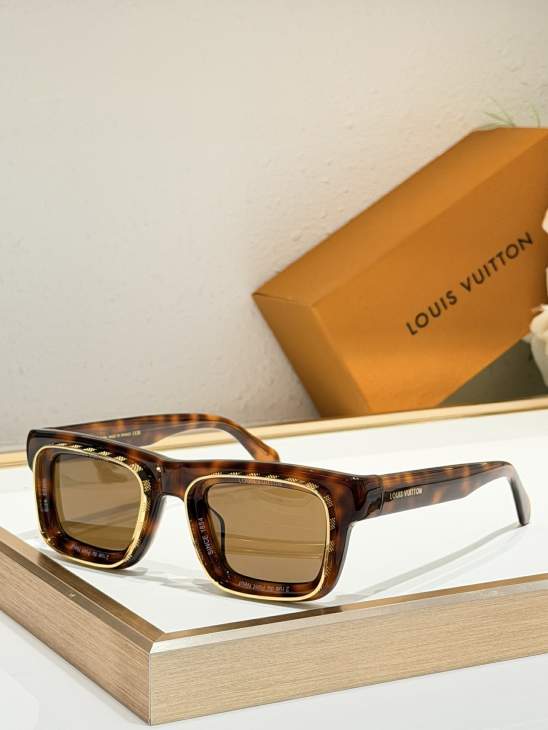 Picture of Louis Vuitton Sunglasses _SKUfw76276906fw